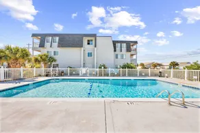 New Listing- Lovely 2BR Ocean View, steps to beach - Interior