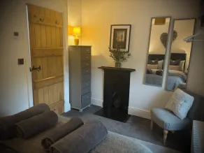 Angel's Cottage - Quarto