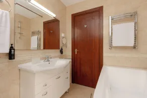 Ramada Plaza by Wyndham Gence - Bathroom