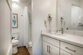 La Residence Suite Hotel - Bathroom