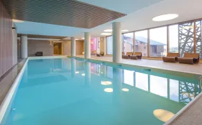 Residence Club MMV Les Chalets des Cimes **** - 3 værelser 6 personer Komfort - Pool