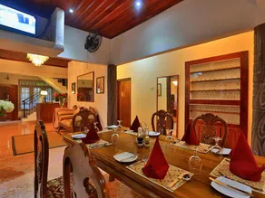 Emel Boutique - Restaurant