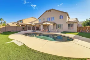 Pool & Patio: San Tan Valley Getaway! - Innvendig