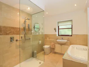 The Barn at Daldorch - Bathroom