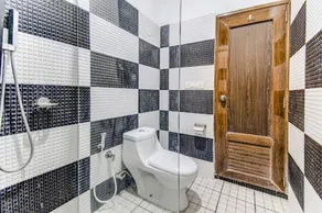 FabExpress Balaji Comfort Home - Bathroom