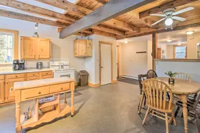 Inviting Countryside Home: 4 Mi to Long Lake! - Innenbereich