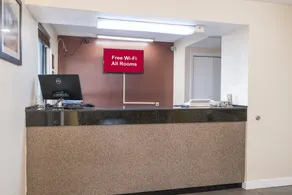 Red Roof Inn Mobile - Midtown - Reception