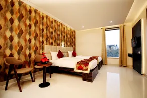 Pinnacle by Click Hotels, Lucknow - Chambre