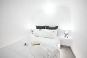 White Side Suites - Room