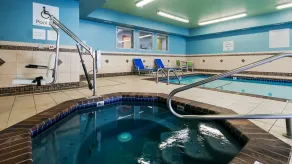Holiday Inn Express Hotel & Suites Everett by IHG - Piscine