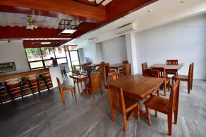 Charms Hotel - Restaurant