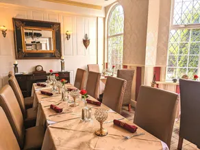 Brookside Hotel & Restaurant ,Suitable for Solo Travelers Couples Educational Groups Families & Contractors welcome - Restaurant
