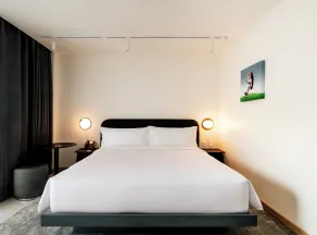 The StandardX, Bangkok Phra Arthit - Room