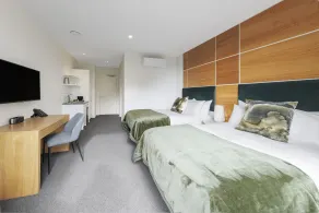 Hidden Lake Hotel & Apartments - Zimmer