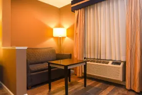 Capital Inn and Suites - Zimmer