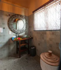 Le Relax Beach House - Bathroom