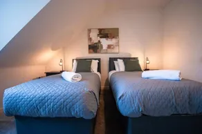 Spacious Luxurious Serviced Accommodation 2 - Zimmer