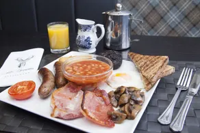The Victoria Hotel Manchester by Compass Hospitality - Restaurant