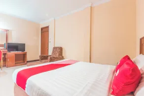 OYO 94759 Hotel Taman Cibinong - Zimmer