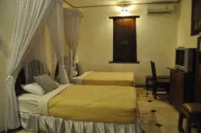 Ruean Thai Hotel - Chambre