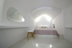 Fertimo Suites - Authentic Cave Homes with Private Hot Tub - Rom