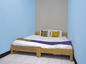 SPOT ON 91543 Pondok Denki 11  - Værelse