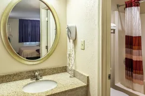 Red Roof Inn Columbus - Taylorsville-Edinburgh - Bagno