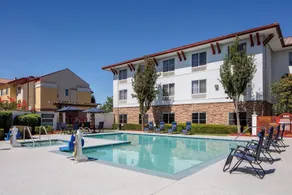 Holiday Inn Express Turlock by IHG - Piscine