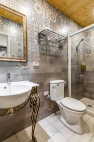 Starry Home - Bathroom