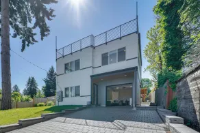 Rooftop Deck + Private Patio! West Seattle Home - Interior