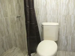 Waterfall Hostel - Bathroom