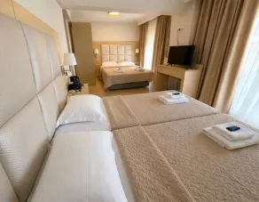 Hotel Avra - Room
