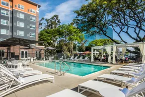 Cambria Hotel LAX - Piscine