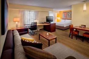 Sonesta ES Suites Allentown Bethlehem Airport - Room
