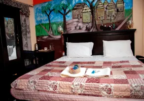 To Be Hotel - Room