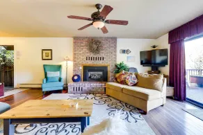 Tasteful Home w/ Stunning River & Valley View - Interiör