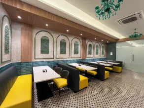 Esquire Hotel Near BKC Mumbai - Restaurant