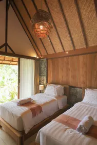 Mina Baturiti Hotel & Resto - Zimmer