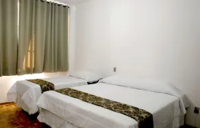 Turrance White Hotel - Habitación