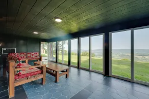 Luxury Tudor Estate Pool, Spa and Valley Views - Interior