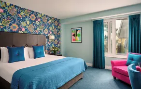 The Ross - Room