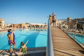 Bella Beach Hotel - Basseng