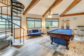 Near Lake Gaston: Unique Home w/ Deck & Fire Pit! - Innenbereich