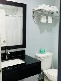 EXPRESS INN & Suites - Badrum