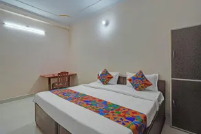 Fabhotel Hare Rama - Room