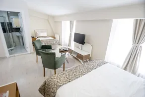 The Corner Inn Hotels By Suit - Habitación