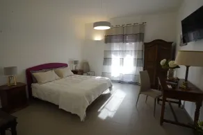 B&B Bivona - Image 1