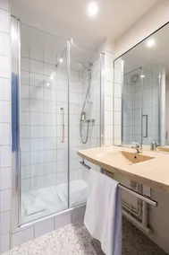 P'tit Dej-Hôtel Chartres - Salle de bain