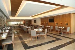 Golden Tulip Jalandhar - Restaurant