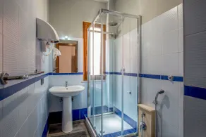 Free Hostels Roma - Badrum